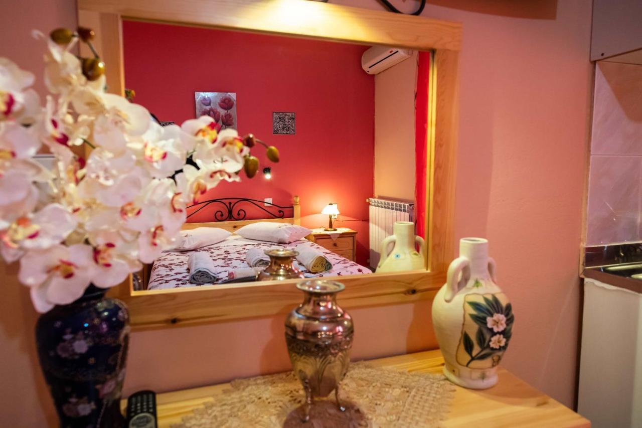 Efthalia Apartments & Studios ニドリ エクステリア 写真
